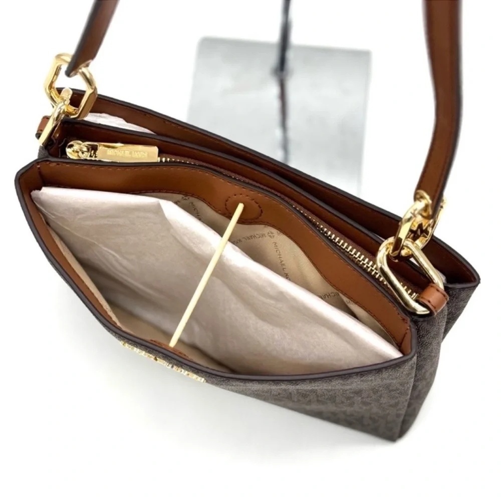 Michael Kors Trisha MD Triple Compartment Bag & Double Zip Wallet Set Brown - Picture 7 of 13
